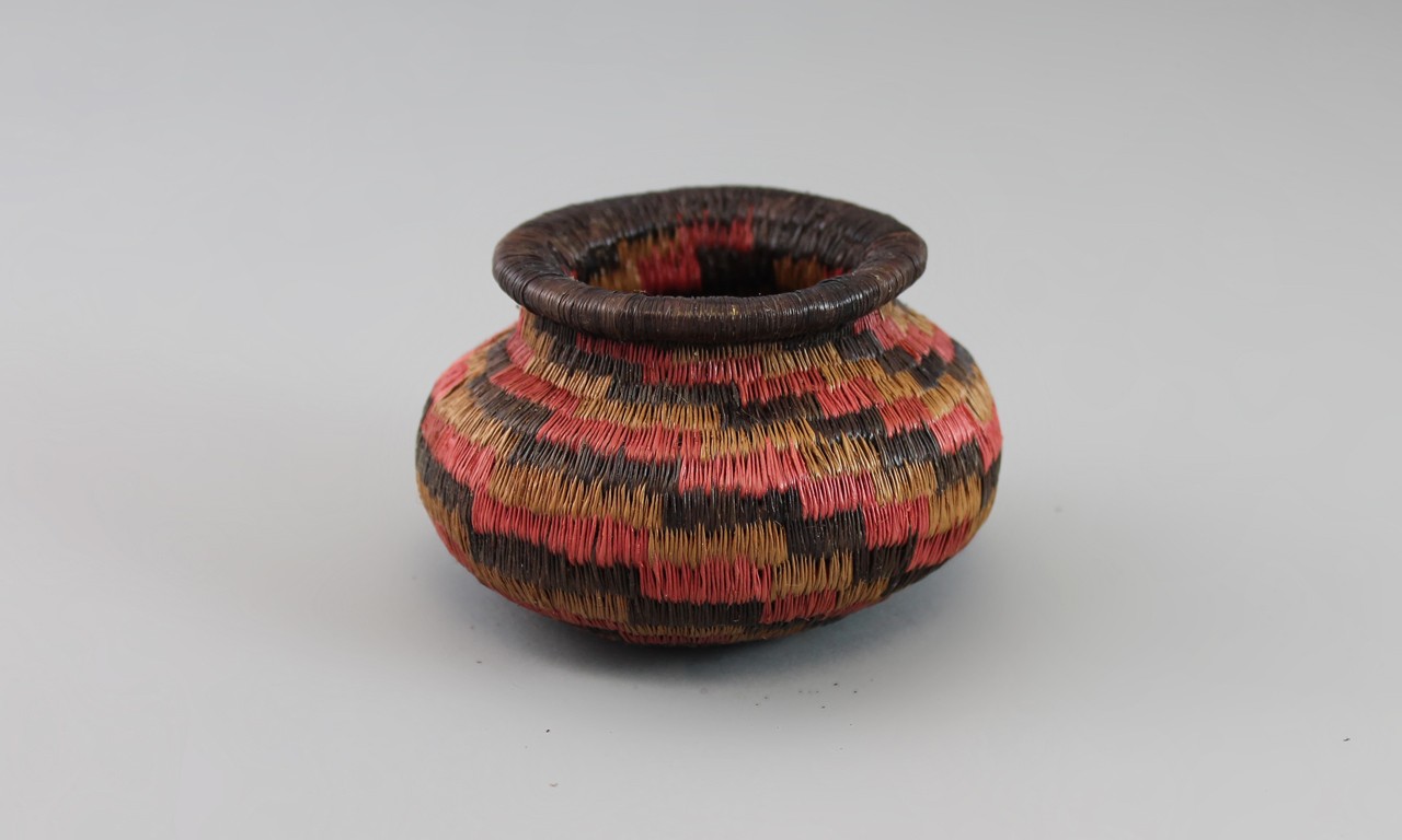 Coils and Swamp Oils: Baskets of the Emberá-Wounaan