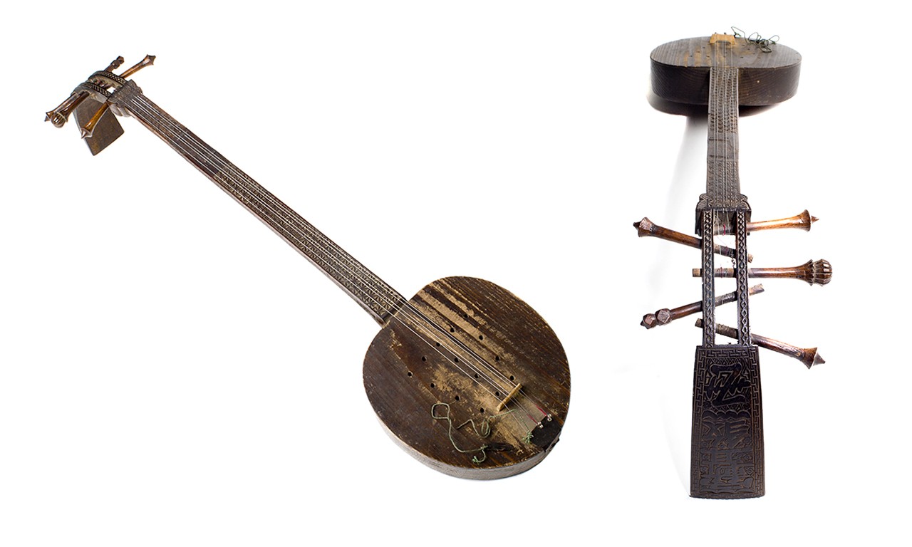 Gong With The Woodwind Instruments Of China And Southeast Asia 