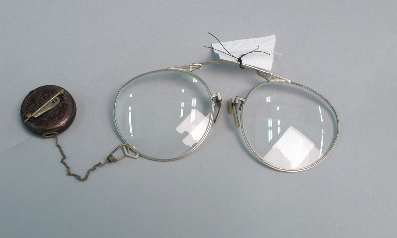 PINCE-NEZ GLASSES - AMELIA ISLAND MUSEUM OF HISTORY